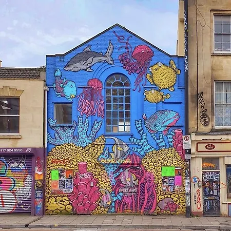 Σπίτι διακοπών Georgian Shared House No'2 - By Clifton Short Lets Μπρίστολ