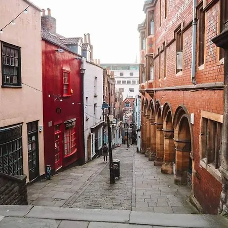 Oakfield Place Townhouse - By Clifton Short Lets * Bristol