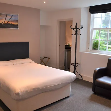 No 2 Georgian Shared House - By Clifton Short Lets Проживання в сім'ї *