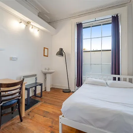 No 2 Georgian Shared House - By Clifton Short Lets Проживання в сім'ї
